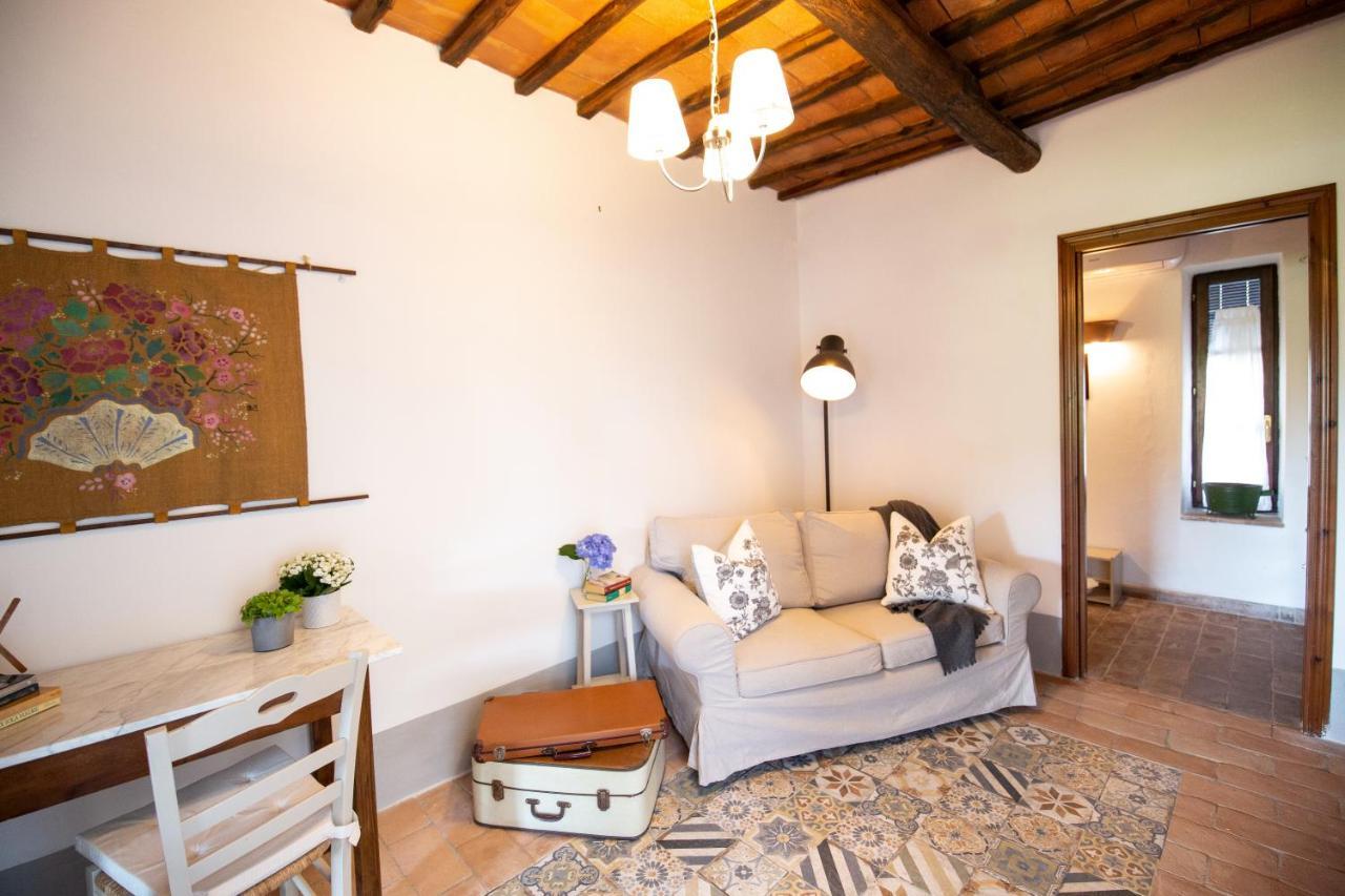 Agriturismo Borgo Di Campagna Il Tesoro Torre Alfina Esterno foto