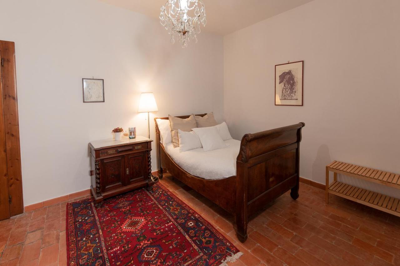 Agriturismo Borgo Di Campagna Il Tesoro Torre Alfina Esterno foto