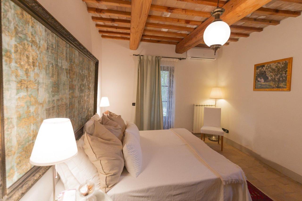 Agriturismo Borgo Di Campagna Il Tesoro Torre Alfina Esterno foto